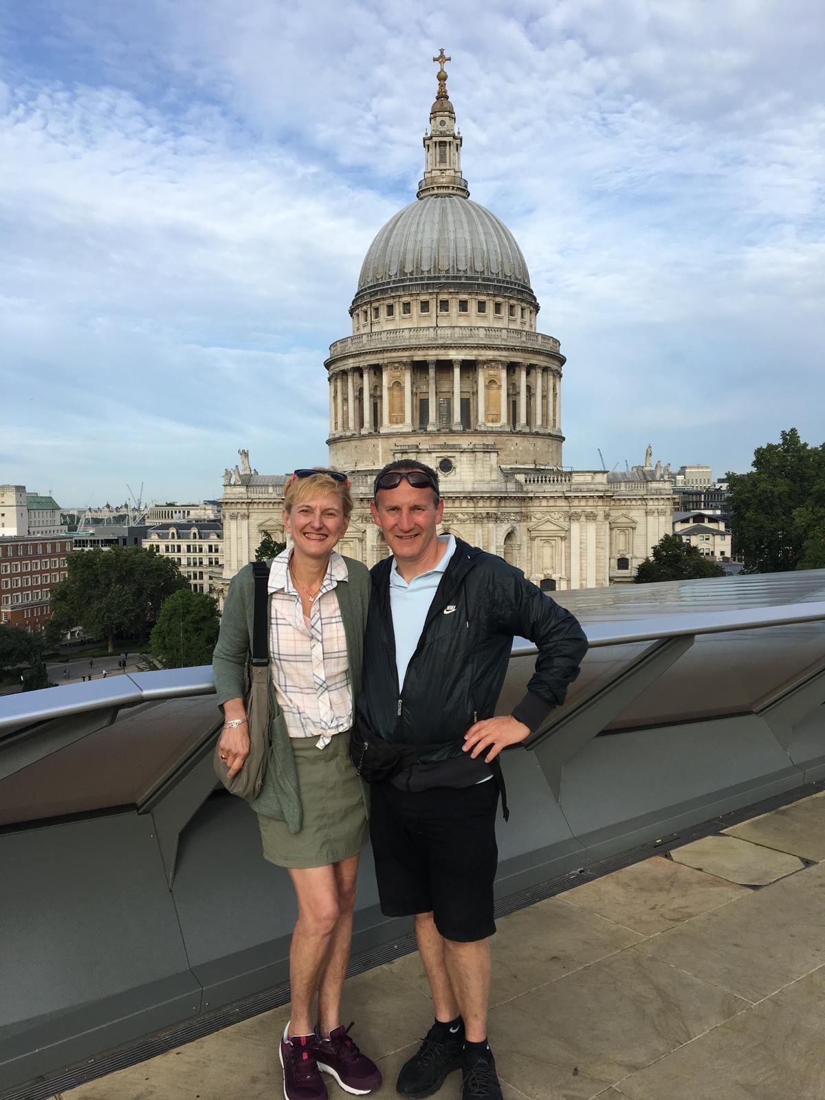 Classic London Tour showing St Paul's Cathedral